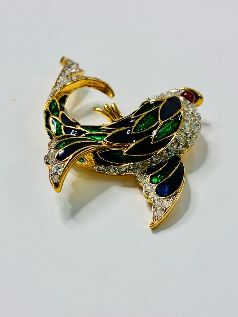 VTG Gold-Tone Green & Blue Enamel Fish Brooch with Clear Crystal Accents EUC